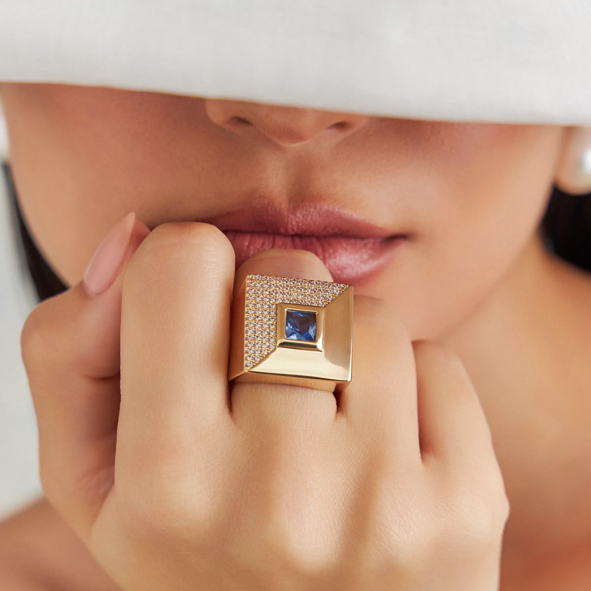 Peças em moissanite, semijoias e rivieras da coleção